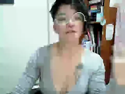Snapshot of Came-II chatting on June 30, 2026, 2:45 am Came-II online show from June 30, 2026, 2:45 am