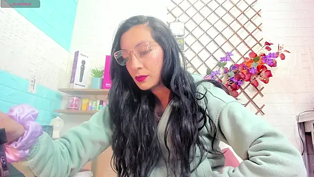 SALOME KORLAND online show from June 23, 2026, 3:10 pm