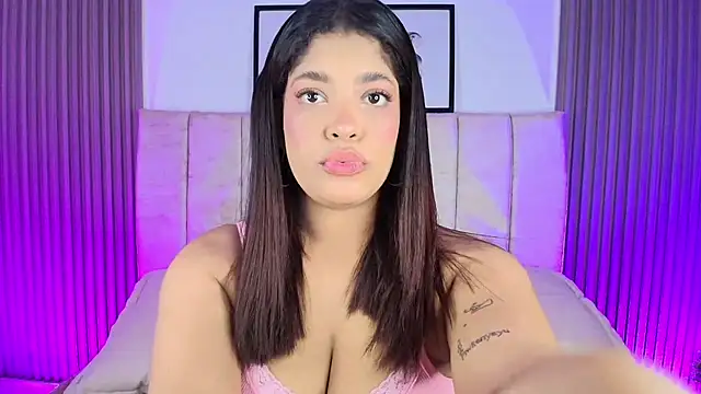 ashlycarteer online show from June 30, 2026, 2:01 am