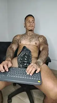 Snapshot of David_tatto1 chatting on July 16, 2026, 3:23 am David tatto1 online show from July 16, 2026, 3:23 am