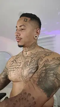 Snapshot of David_tatto1 chatting on July 30, 2026, 5:17 am David tatto1 online show from July 30, 2026, 5:17 am
