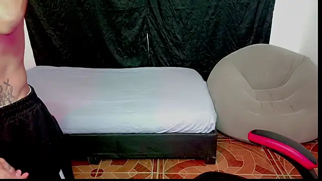 Thommy cute online show from September 11, 2025, 10:15 am