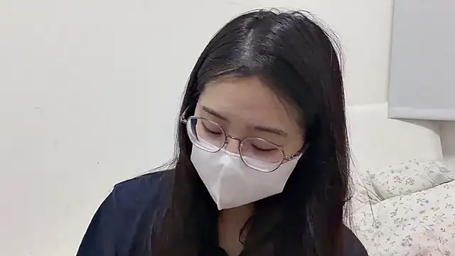 LHeart online show from February 24, 2026, 2:15 pm