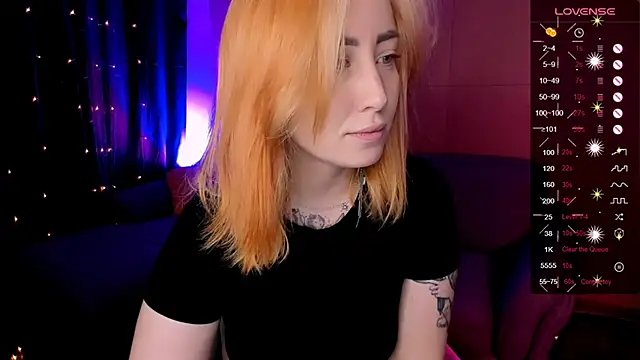 deboramoore online show from June 12, 2026, 2:10 am