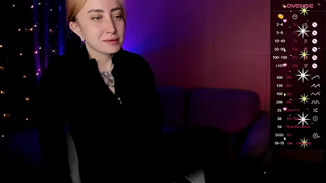 deboramoore online show from June 16, 2026, 2:14 am