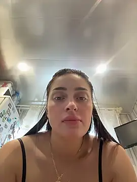 Snapshot of Soft_Pleasure chatting on May 17, 2026, 4:58 pm Soft Pleasure online show from May 17, 2026, 4:58 pm