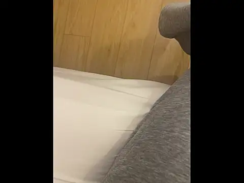 Snapshot of lemi- chatting on November 23, 2025, 6:24 am lemi- online show from November 23, 2025, 6:24 am