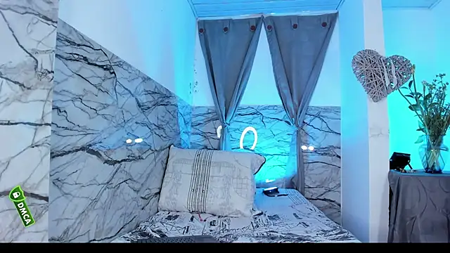 Snapshot of fanEmy chatting on September 25, 2025, 2:21 pm fanEmy online show from September 25, 2025, 2:21 pm