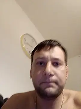 Alessio1987 online show from February 4, 2026, 7:42 pm