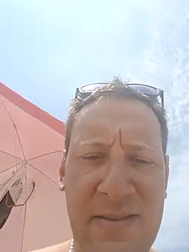 Snapshot of Alessio1987 chatting on July 11, 2026, 10:40 am Alessio1987 online show from July 11, 2026, 10:40 am