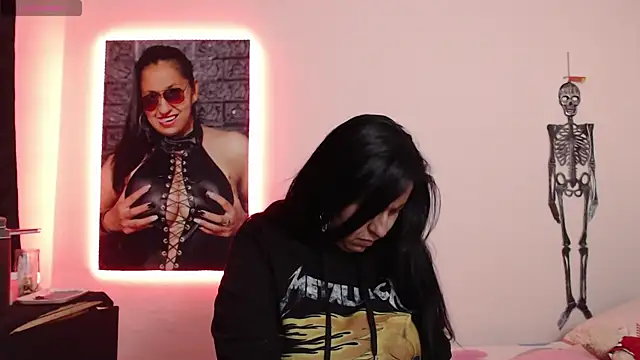 Snapshot of holydeath_1 chatting on October 10, 2025, 10:20 pm holydeath 1 online show from October 10, 2025, 10:20 pm