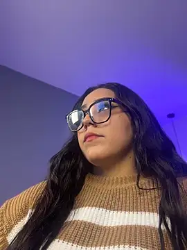 Snapshot of KatlynRous chatting on May 15, 2026, 6:37 pm KatlynRous online show from May 15, 2026, 6:37 pm