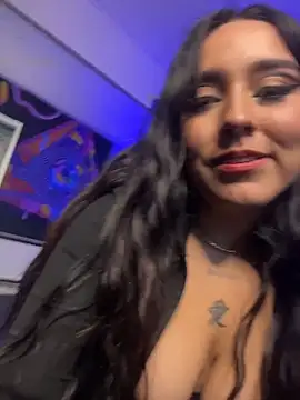 Snapshot of KatlynRous chatting on June 12, 2026, 5:23 pm KatlynRous online show from June 12, 2026, 5:23 pm