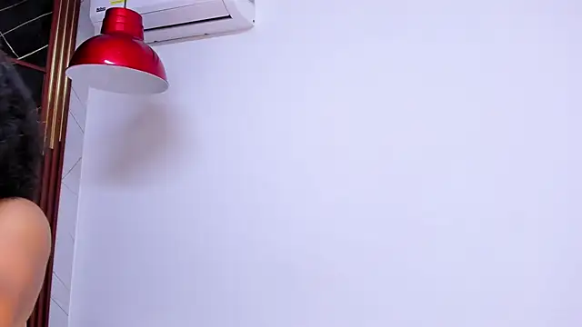 Snapshot of HannyThompson chatting on October 12, 2025, 12:26 pm HannyThompson online show from October 12, 2025, 12:26 pm