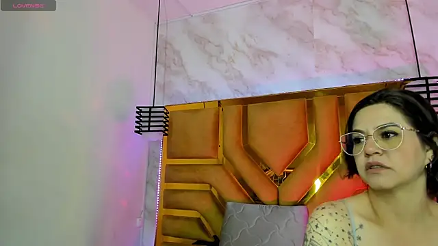 Luciifeer  online show from September 16, 2025, 6:42 pm