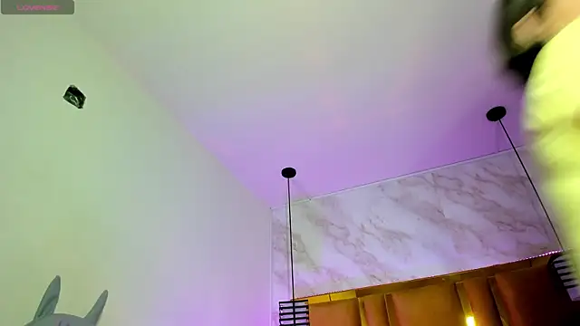 Luciifeer  online show from September 17, 2025, 6:31 pm