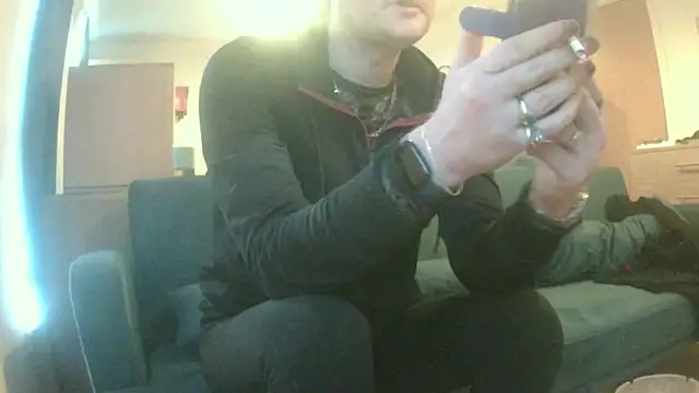 Snapshot of avamaxwell chatting on May 7, 2026, 5:29 pm avamaxwell online show from May 7, 2026, 5:29 pm
