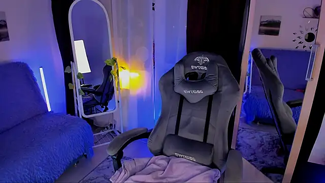 MissClairDeLune online show from January 24, 2025, 5:11 pm