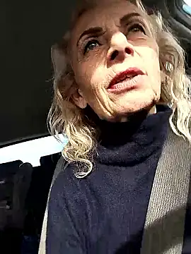 clarabell4 online show from March 16, 2026, 7:56 am