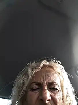 clarabell4 online show from April 30, 2026, 6:42 am