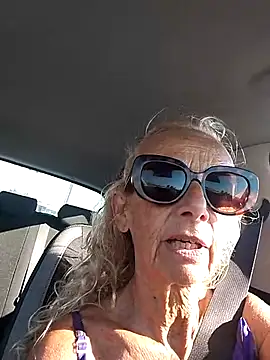 clarabell4 online show from July 9, 2026, 6:50 am
