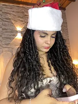 Yassy vazquez online show from December 3, 2025, 7:45 pm