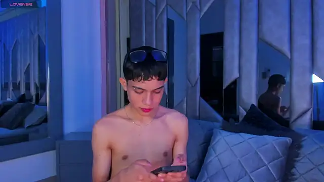 Sebax Young online show from July 10, 2026, 8:33 pm