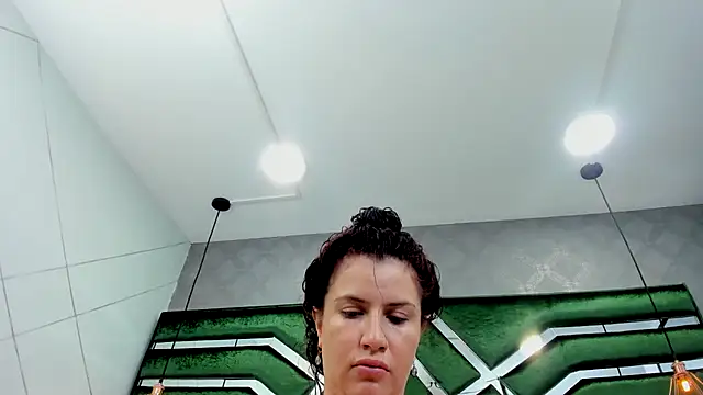 ThaliaCross online show from September 23, 2025, 8:01 pm