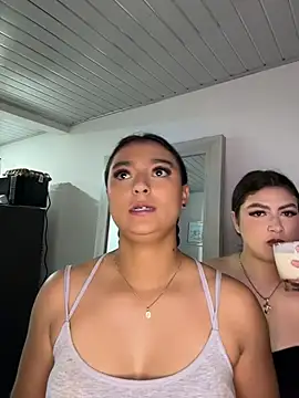 nicolexxaleja online show from June 11, 2026, 4:10 am