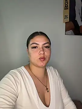 nicolexxaleja online show from June 22, 2026, 1:18 am