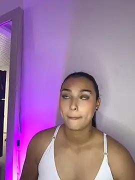 nicolexxaleja online show from July 15, 2026, 10:15 pm