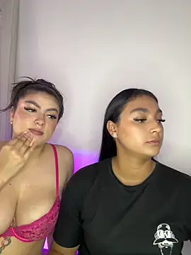nicolexxaleja online show from August 3, 2026, 9:07 pm