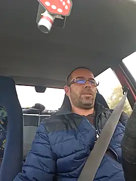 Snapshot of Thomas043 chatting on October 28, 2025, 1:47 pm Thomas043 online show from October 28, 2025, 1:47 pm