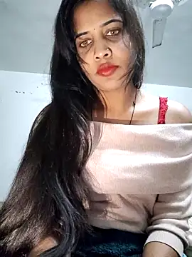 Snapshot of cute_radhikaa chatting on January 7, 2026, 12:02 am cute radhikaa online show from January 7, 2026, 12:02 am