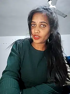 Snapshot of cute_radhikaa chatting on January 8, 2026, 12:40 pm cute radhikaa online show from January 8, 2026, 12:40 pm