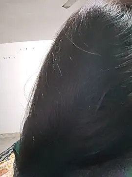 Snapshot of cute_radhikaa chatting on January 9, 2026, 8:06 am cute radhikaa online show from January 9, 2026, 8:06 am