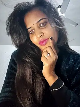 Snapshot of cute_radhikaa chatting on January 11, 2026, 10:48 pm cute radhikaa online show from January 11, 2026, 10:48 pm