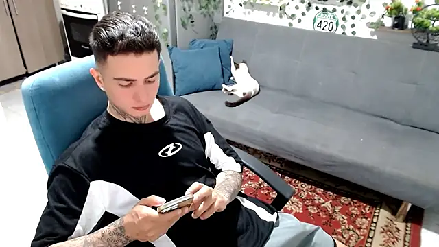 santii ss online show from February 13, 2026, 2:40 am