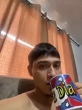 Snapshot of hot_boy_04 chatting on October 6, 2025, 3:20 pm hot boy 04 online show from October 6, 2025, 3:20 pm