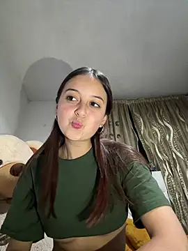 esmeralda diamond69 online show from February 13, 2026, 4:19 am