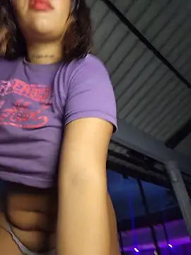 Snapshot of Yessica_Lopezz chatting on June 9, 2026, 10:27 am Yessica Lopezz online show from June 9, 2026, 10:27 am
