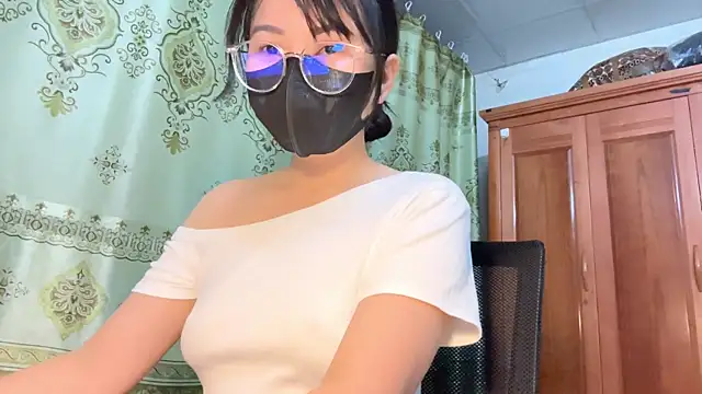 Snapshot of LinYi_Office chatting on June 30, 2026, 1:28 am LinYi Office online show from June 30, 2026, 1:28 am