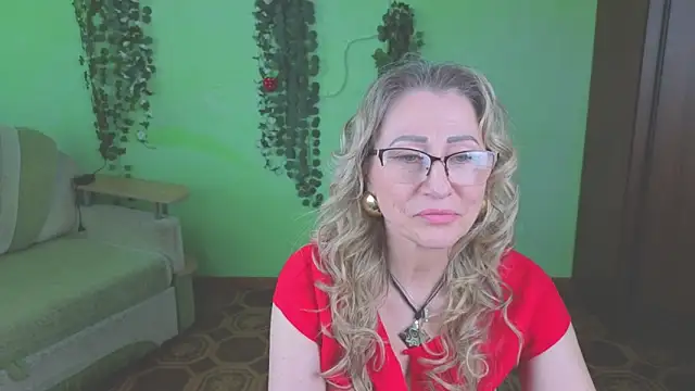 Snapshot of Habibi_Honeyy chatting on June 7, 2026, 1:26 pm Habibi Honeyy online show from June 7, 2026, 1:26 pm