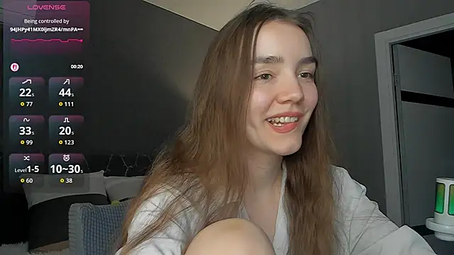 Snapshot of sweete_chantal chatting on June 13, 2026, 7:23 pm sweete chantal online show from June 13, 2026, 7:23 pm