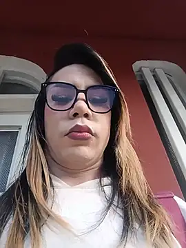 Snapshot of Daliana_Gounbolt chatting on June 4, 2026, 11:27 am Daliana Gounbolt online show from June 4, 2026, 11:27 am