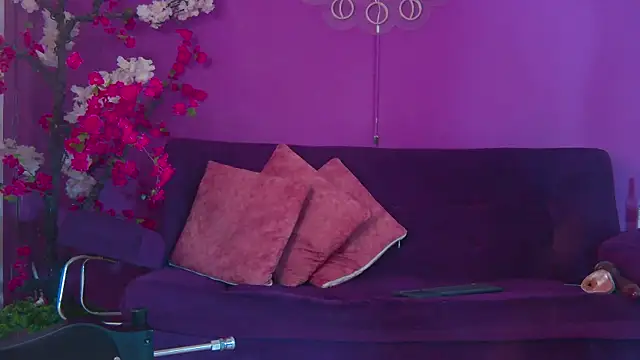 Snapshot of Daliana_Gounbolt chatting on August 1, 2026, 11:53 am Daliana Gounbolt online show from August 1, 2026, 11:53 am