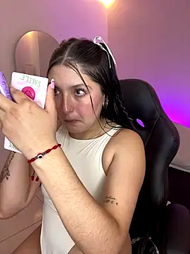 Celestee69 online show from October 17, 2025, 12:08 pm