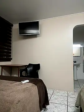 Snapshot of franciscommx chatting on October 29, 2025, 2:14 am franciscommx online show from October 29, 2025, 2:14 am