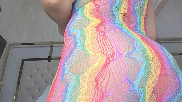 megan rous  online show from September 17, 2025, 3:19 am