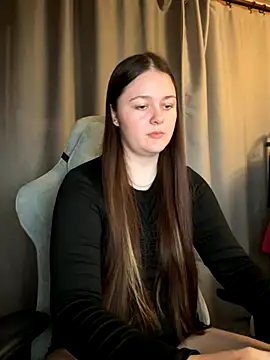 Snapshot of Cuty_Kitty chatting on September 10, 2025, 6:19 pm Cuty Kitty online show from September 10, 2025, 6:19 pm